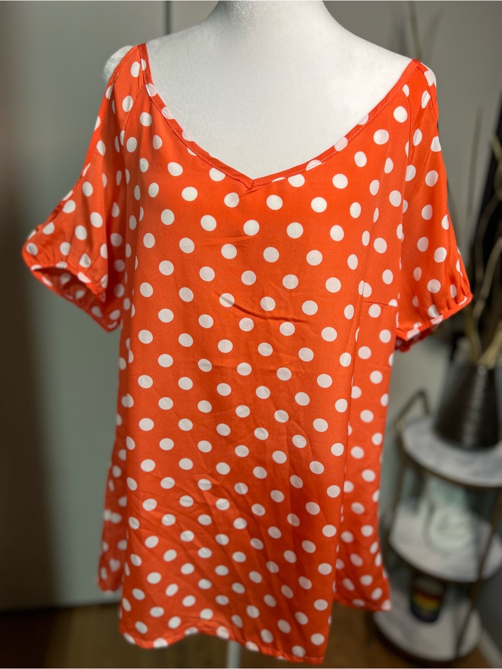 Women's Orange Polka Dot V-Neck Short Sleeve Tunic Top
